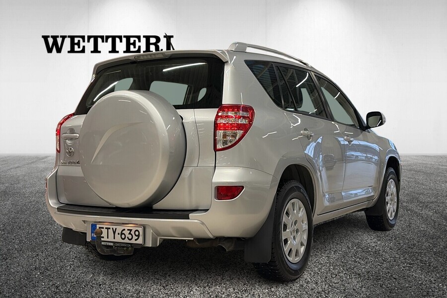 Toyota RAV4 vaihtoauto