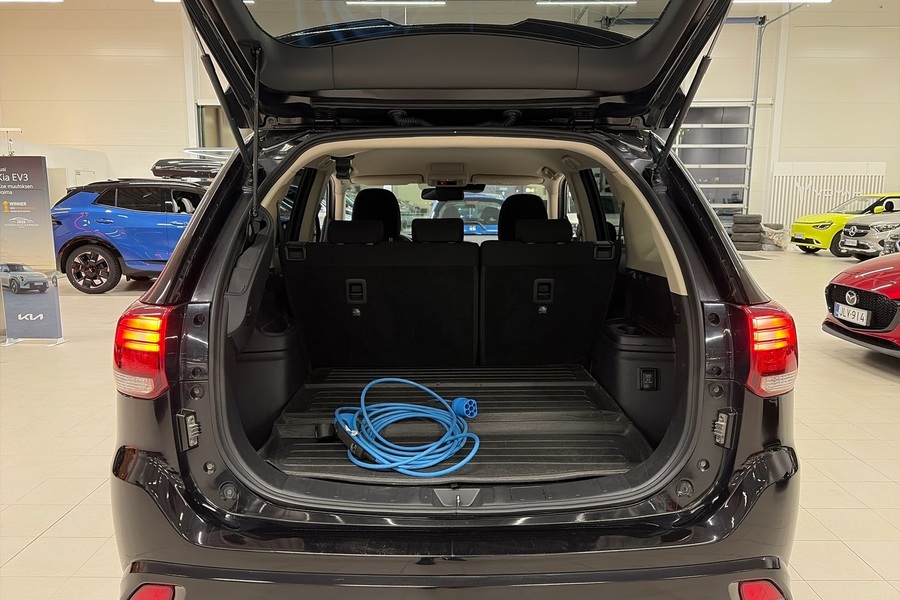 Mitsubishi Outlander PHEV vaihtoauto