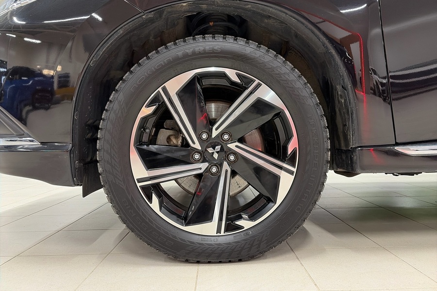 Mitsubishi Outlander PHEV vaihtoauto