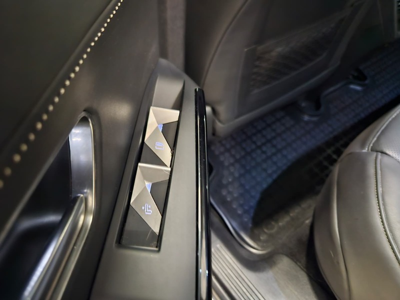 DS 7 Crossback vaihtoauto