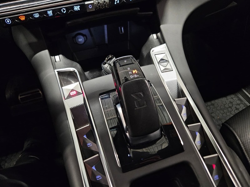 DS 7 Crossback vaihtoauto