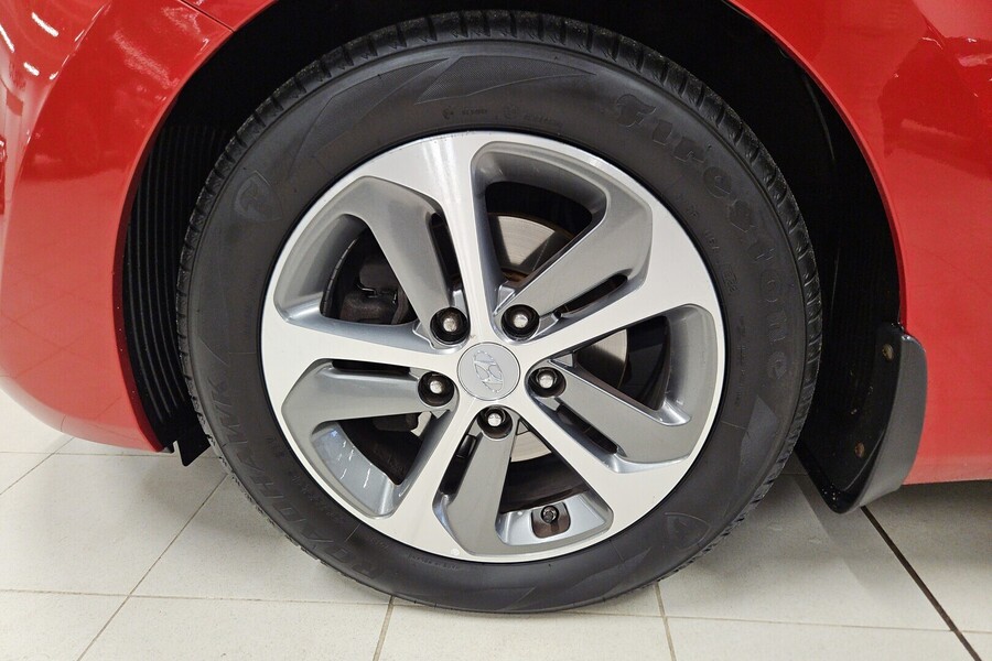 Hyundai i30 5d vaihtoauto