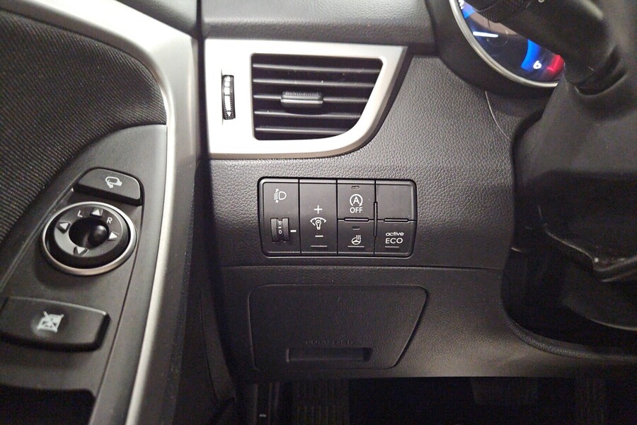 Hyundai i30 5d vaihtoauto