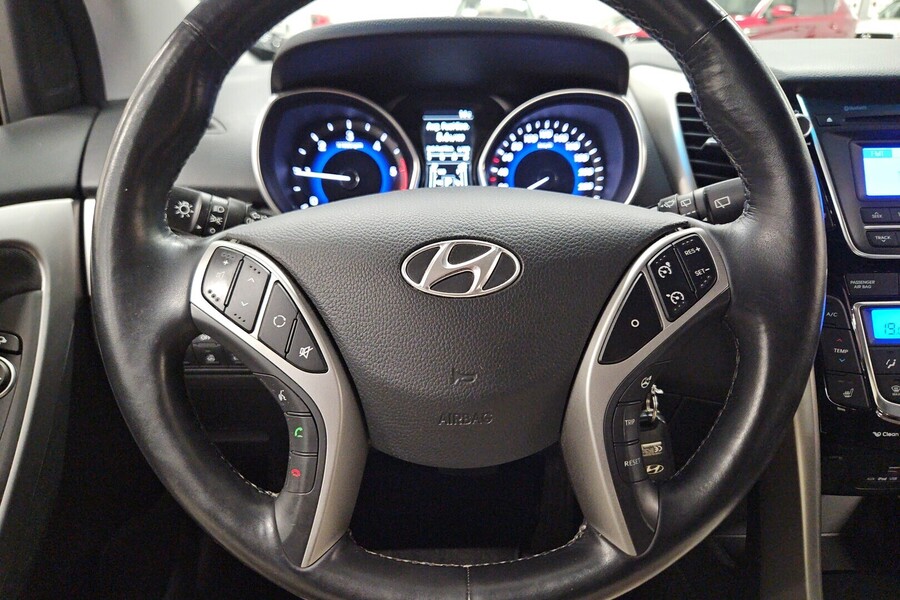 Hyundai i30 5d vaihtoauto