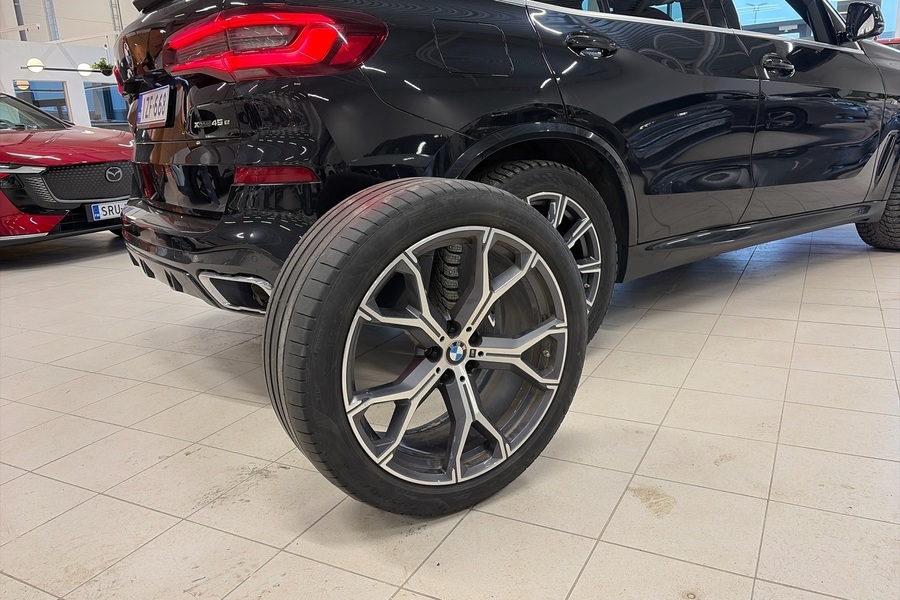 BMW X5 vaihtoauto