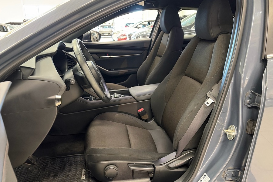 Mazda 3 vaihtoauto