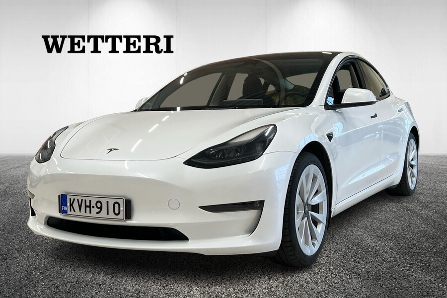 Tesla Model 3 vaihtoauto