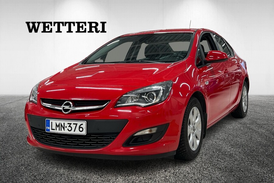 Opel Astra vaihtoauto