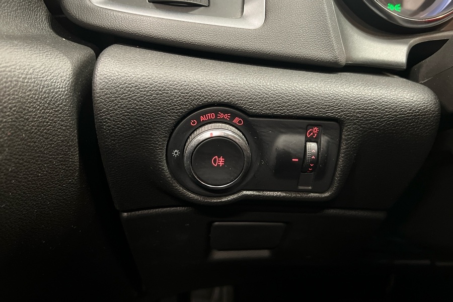 Opel Astra vaihtoauto