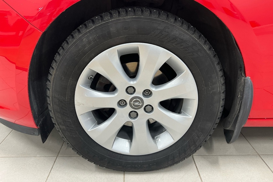 Opel Astra vaihtoauto