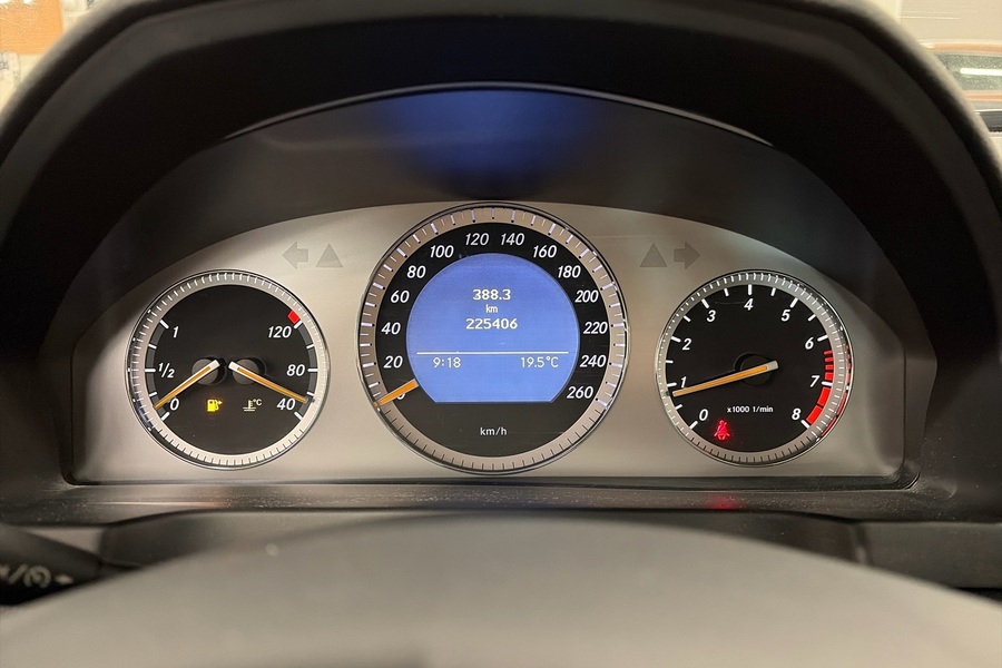 Mercedes-Benz C vaihtoauto