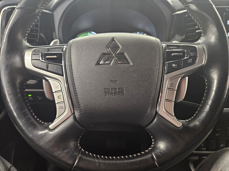 Mitsubishi Outlander PHEV vaihtoauto