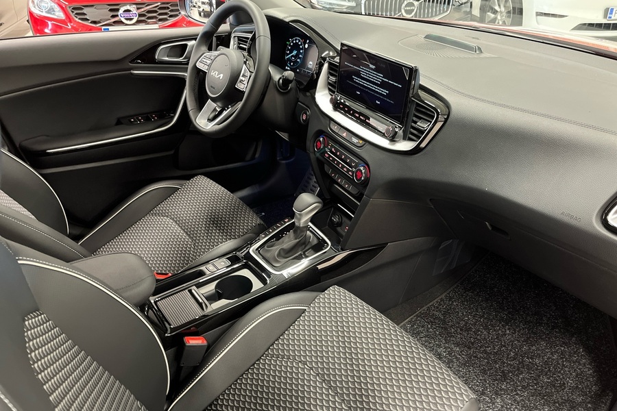 Kia Ceed vaihtoauto