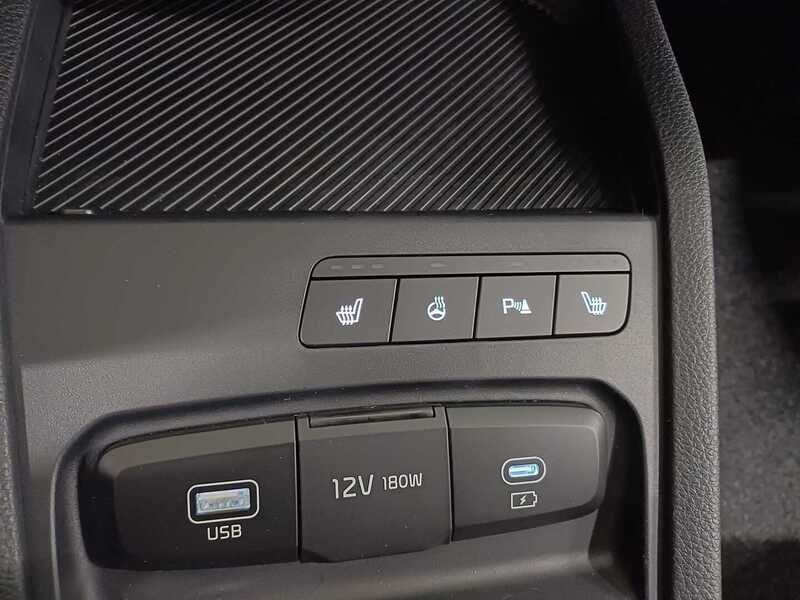 Kia Stonic vaihtoauto