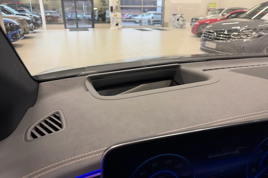 Mercedes-Benz EQE vaihtoauto