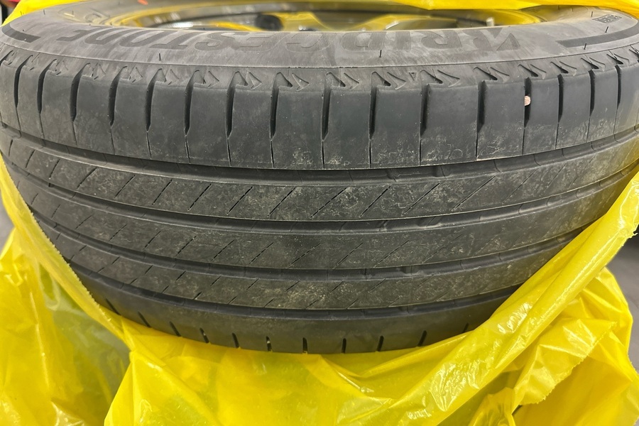 Toyota bZ4X vaihtoauto