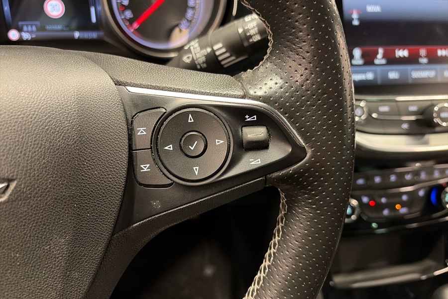 Opel Astra vaihtoauto