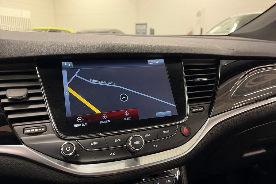 Opel Astra vaihtoauto