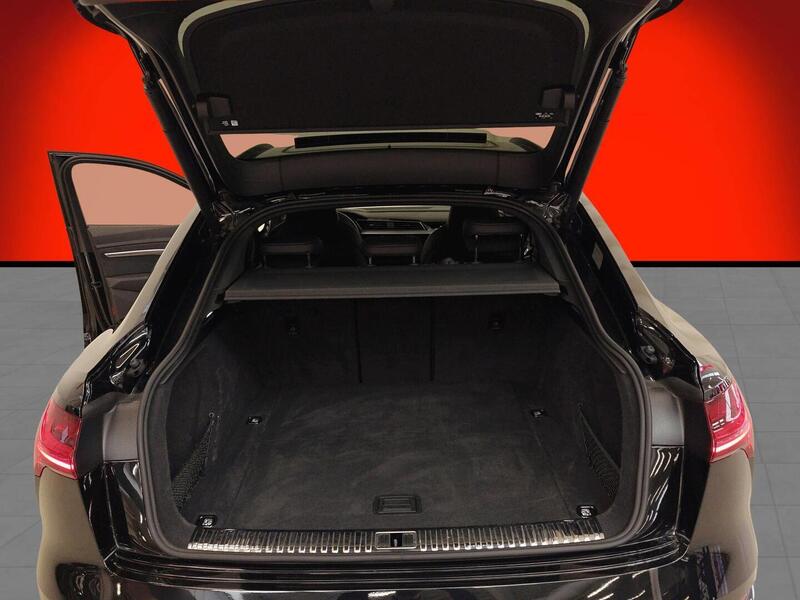 Audi Q8 e-tron vaihtoauto