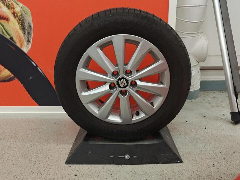 SEAT Ibiza vaihtoauto