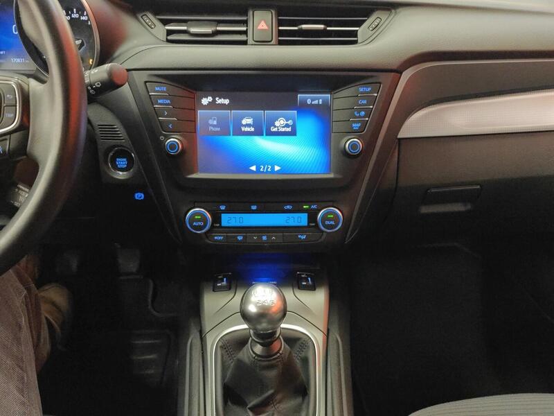 Toyota Avensis vaihtoauto