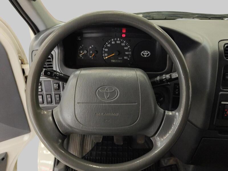 Toyota Hiace vaihtoauto