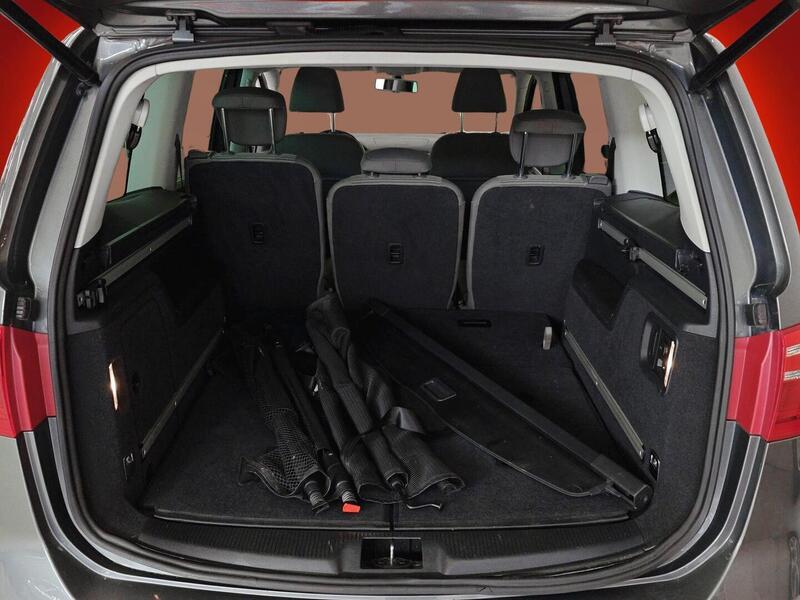 SEAT Alhambra vaihtoauto