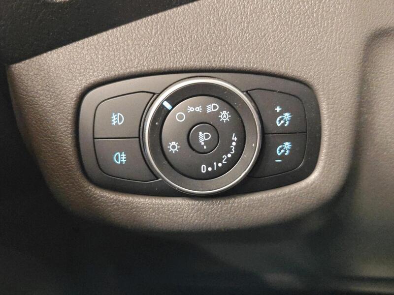 Ford Transit Connect vaihtoauto