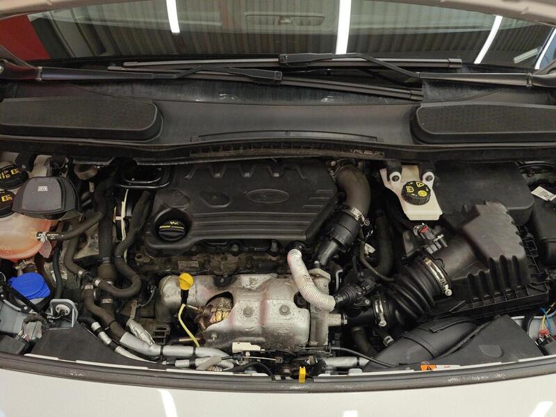 Ford Transit Connect vaihtoauto