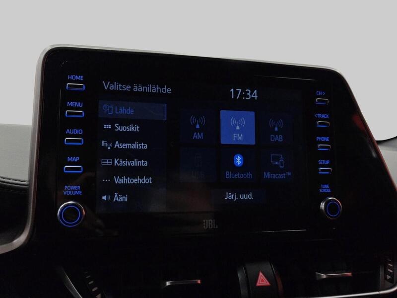 Toyota C-HR vaihtoauto