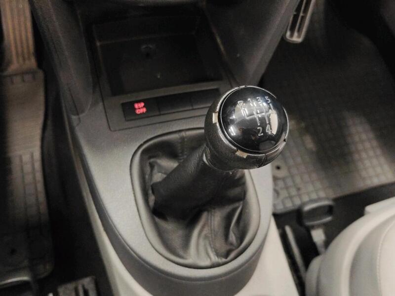 Volkswagen Caddy Maxi vaihtoauto