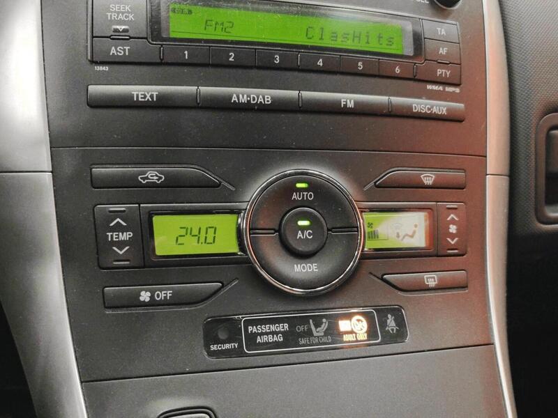 Toyota Auris vaihtoauto