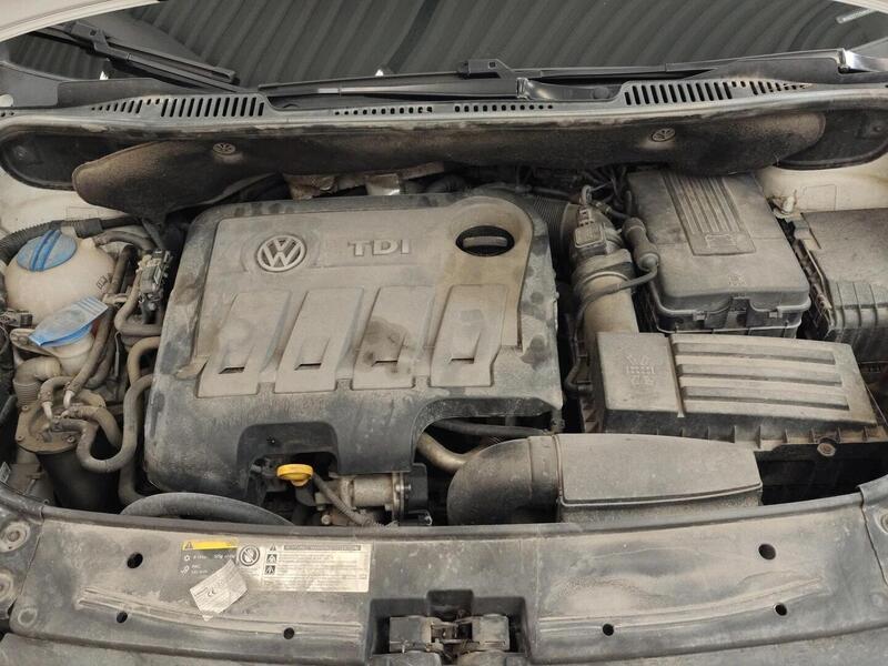 Volkswagen Touran vaihtoauto