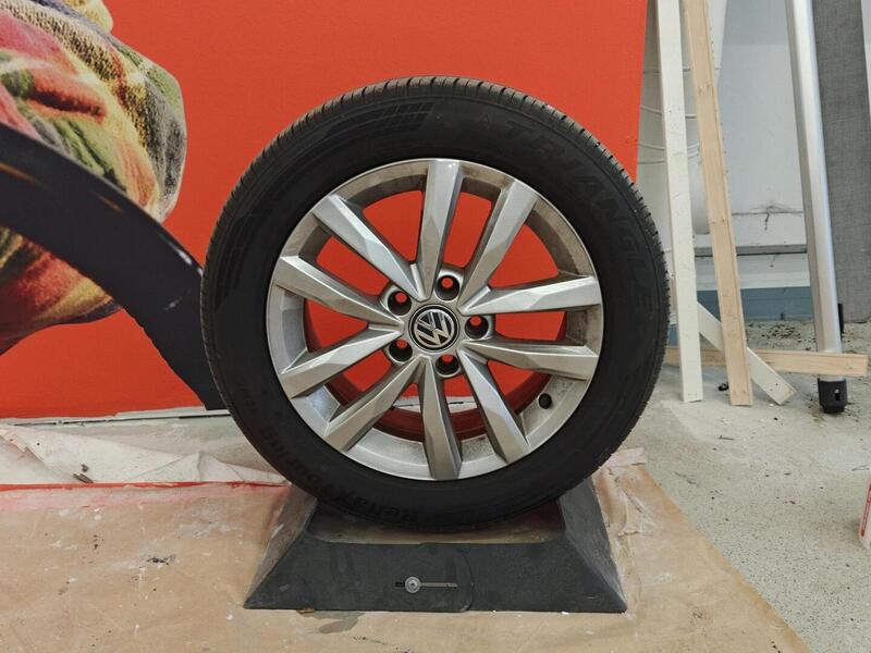 Volkswagen Touran vaihtoauto