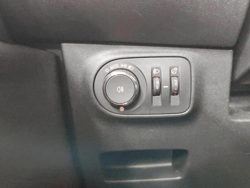 Opel Corsa vaihtoauto