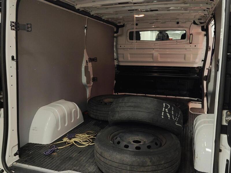 Opel Vivaro vaihtoauto