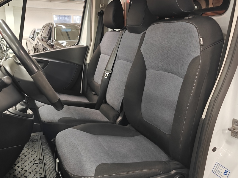 Opel Vivaro vaihtoauto