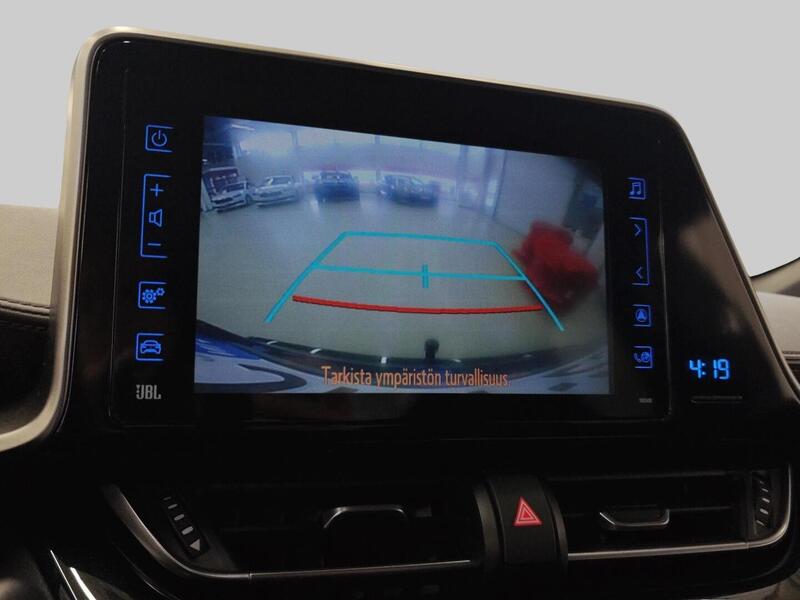 Toyota C-HR vaihtoauto