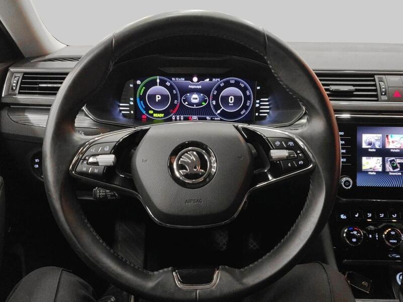 Skoda Superb vaihtoauto