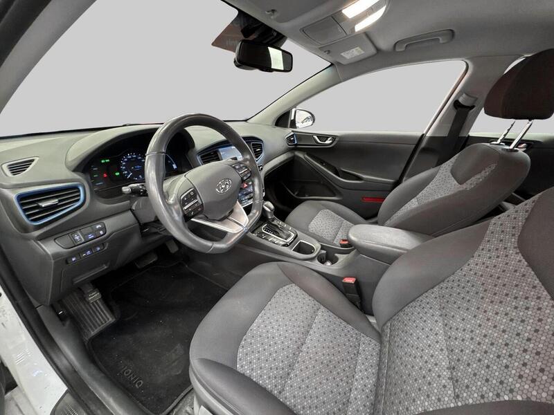 Hyundai IONIQ plug-in vaihtoauto