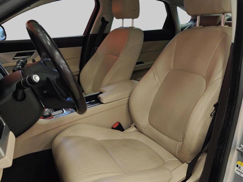 Jaguar XF vaihtoauto