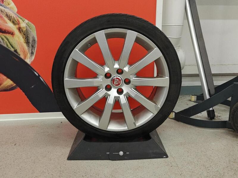 Jaguar XF vaihtoauto