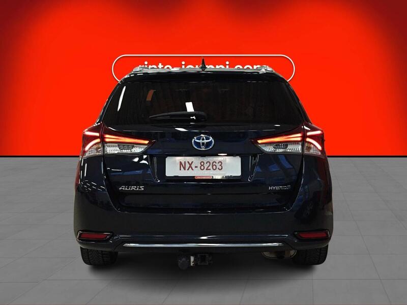 Toyota Auris vaihtoauto