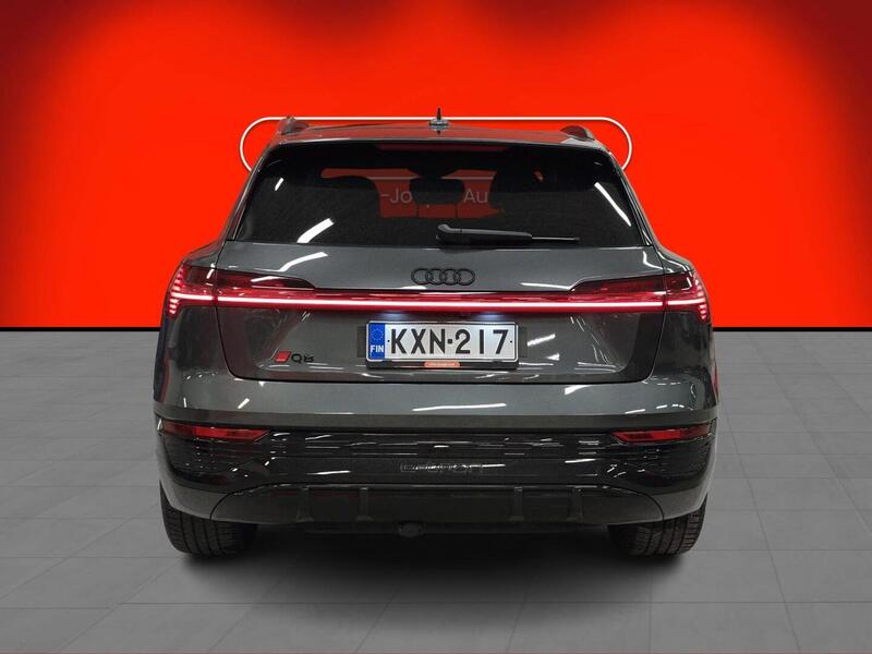 Audi Q8 e-tron vaihtoauto