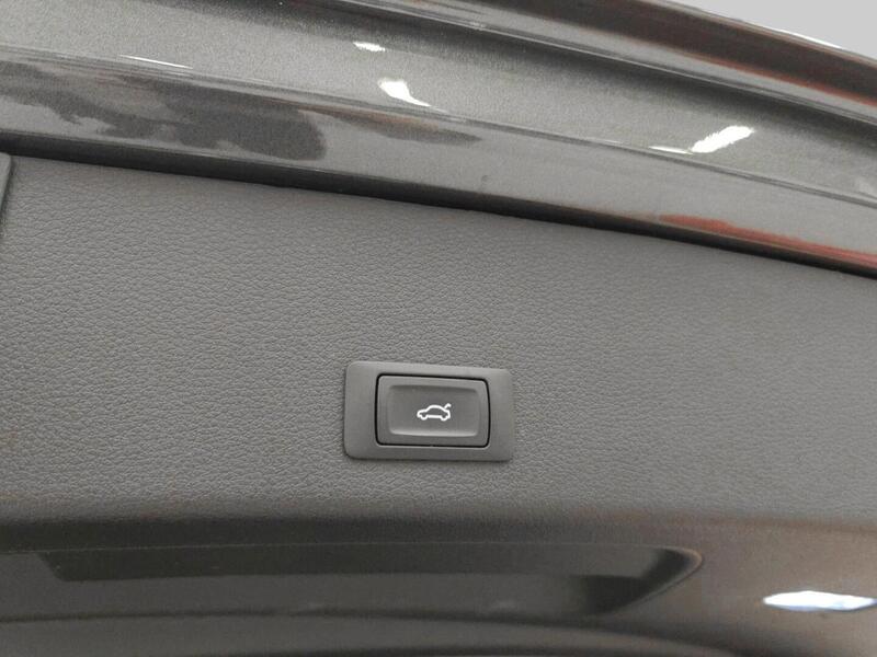 Audi Q8 e-tron vaihtoauto