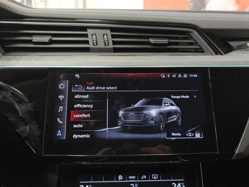 Audi Q8 e-tron vaihtoauto