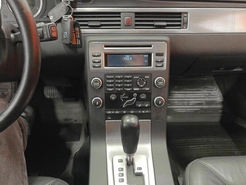 Volvo V70 vaihtoauto