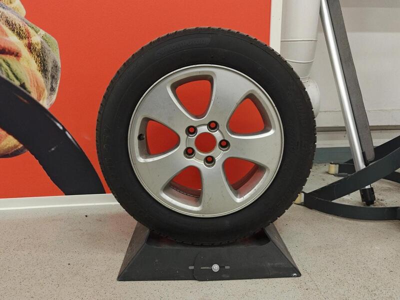 Volvo V70 vaihtoauto