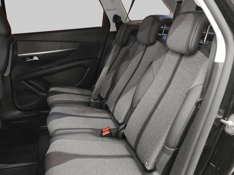 Peugeot 5008 vaihtoauto