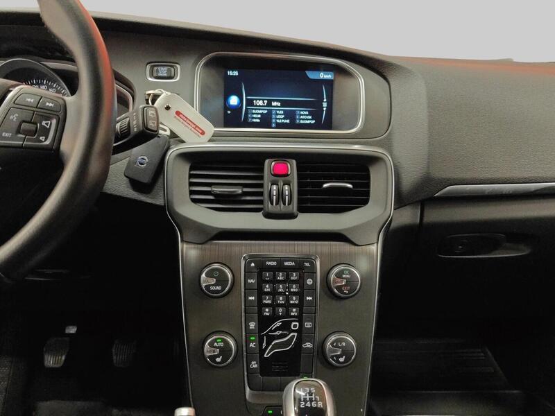 Volvo V40 vaihtoauto